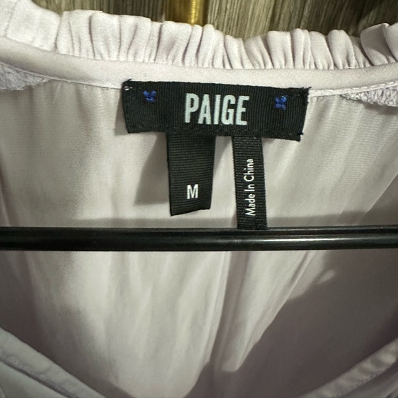 Like New!  Paige “Laramie” silky short sleeve flutter sleeve top in lavender Med - Picture 10 of 12